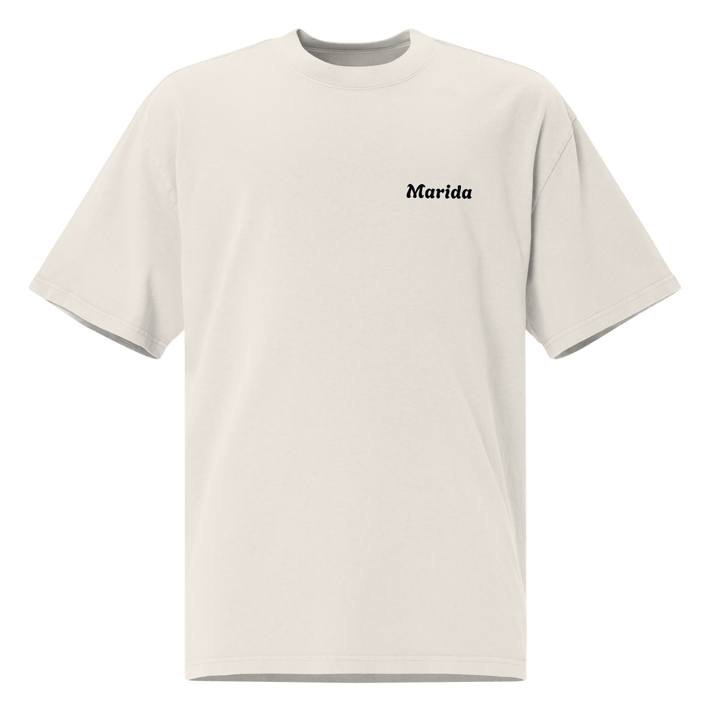 Oversized t-shirt "Overthinking solves Nothing"