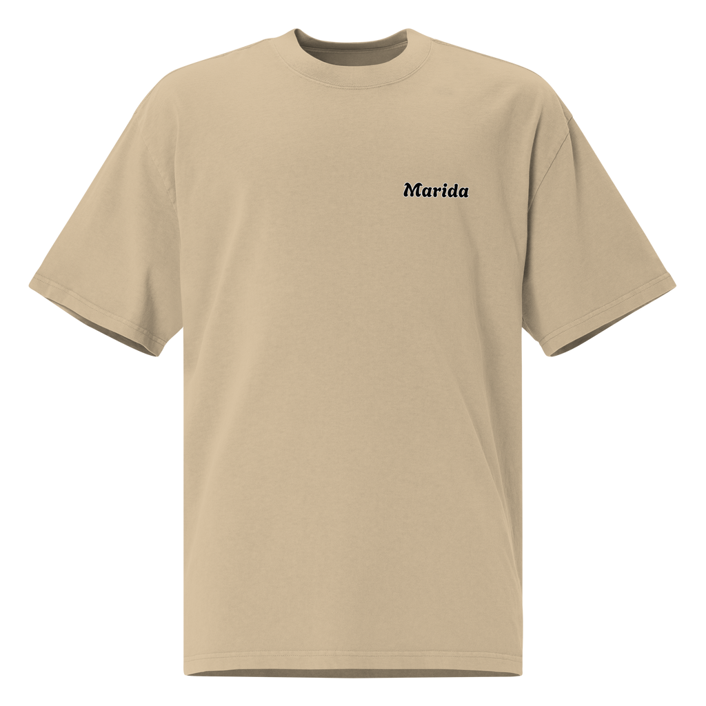 Oversized t-shirt "Overthinking solves Nothing"